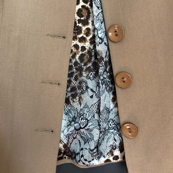 Made in France Silk Lined Blazer - Picture 5 of 8